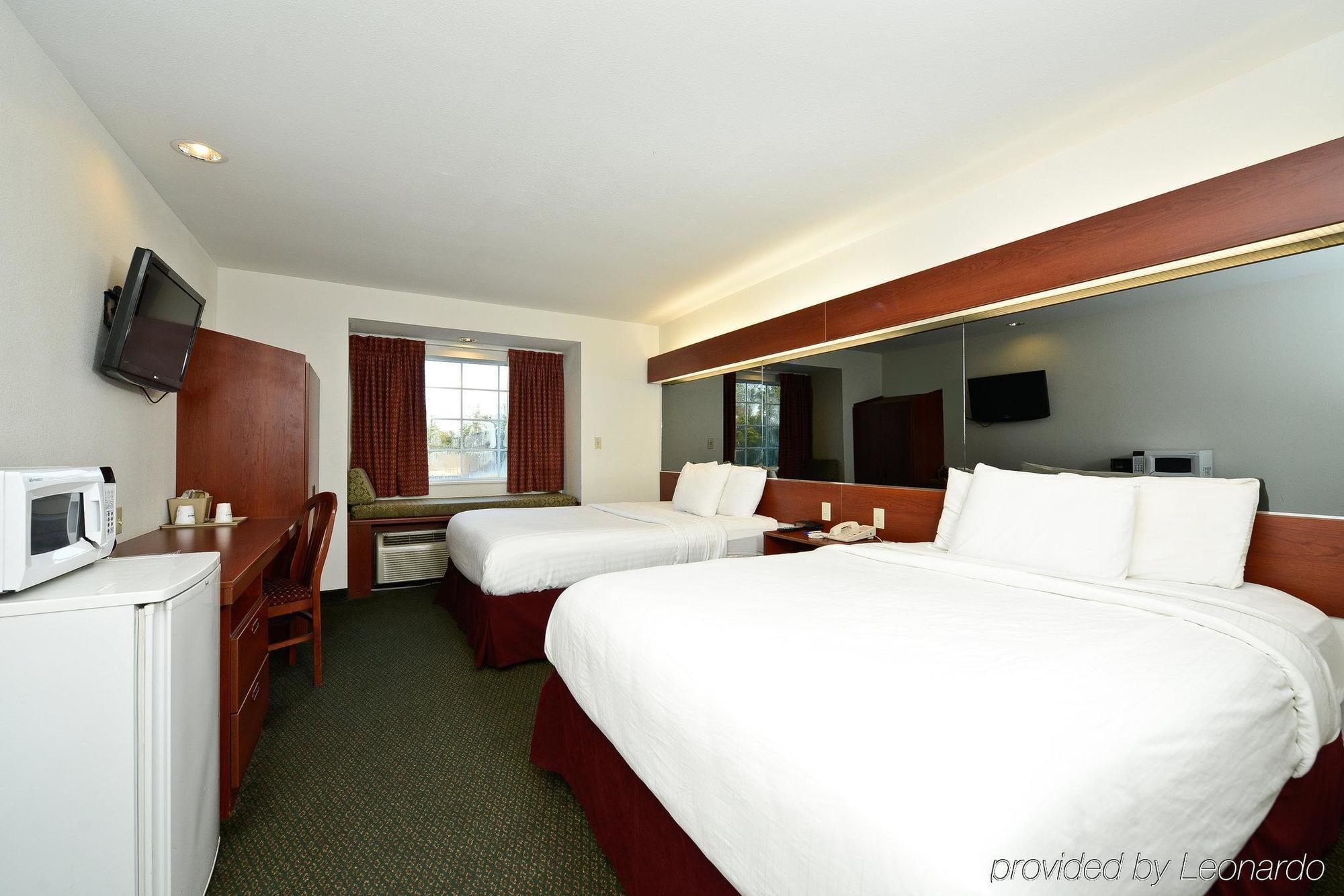 Americas Best Value Inn Lake Charles Interstate 210 Экстерьер фото