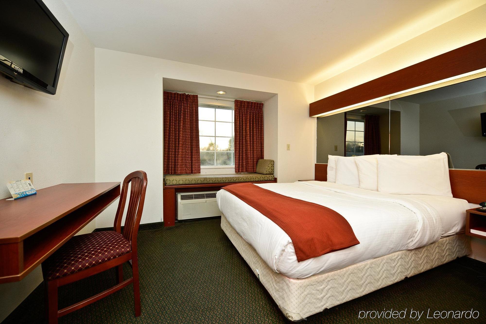 Americas Best Value Inn Lake Charles Interstate 210 Экстерьер фото