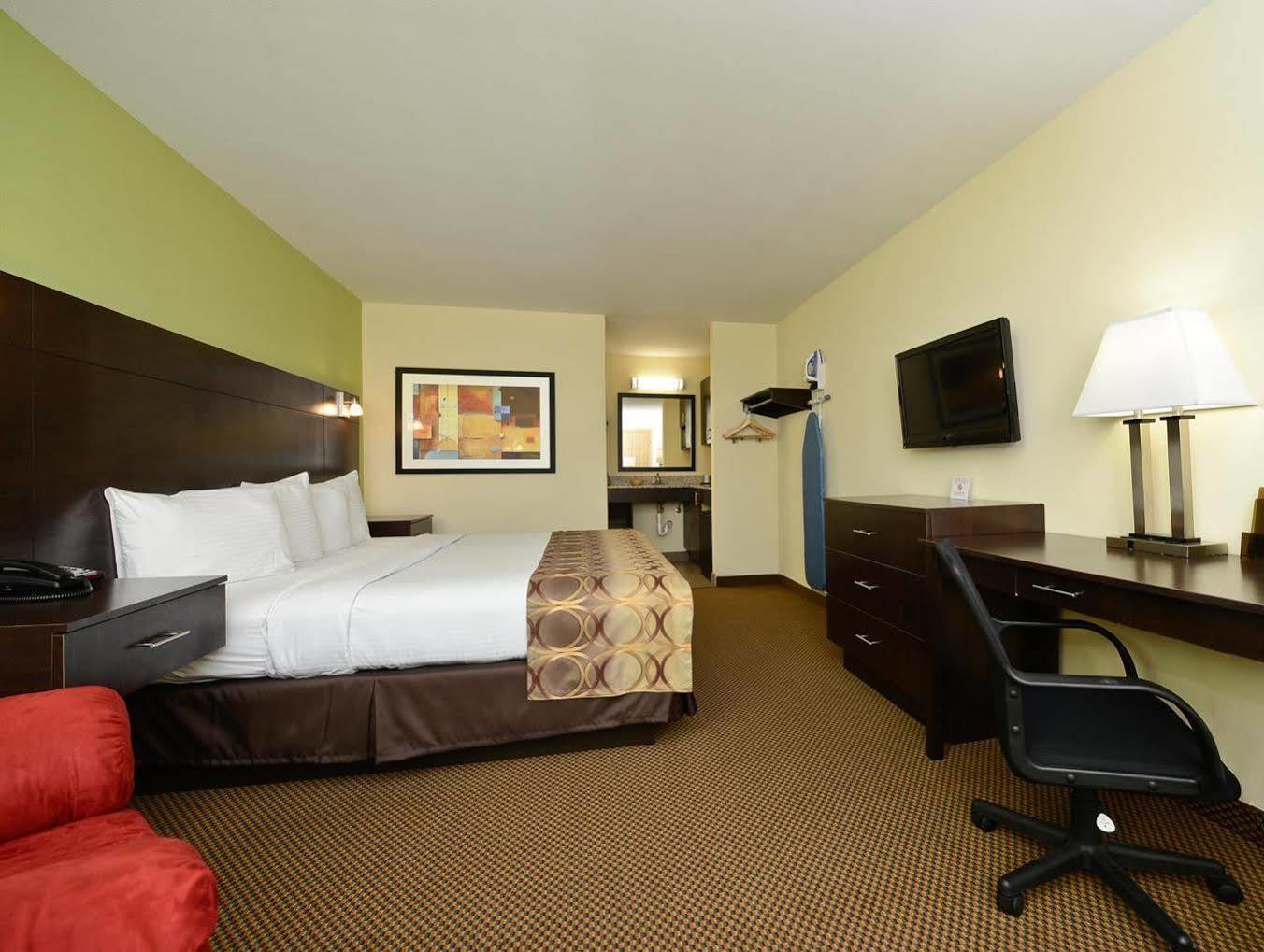 Americas Best Value Inn Lake Charles Interstate 210 Экстерьер фото